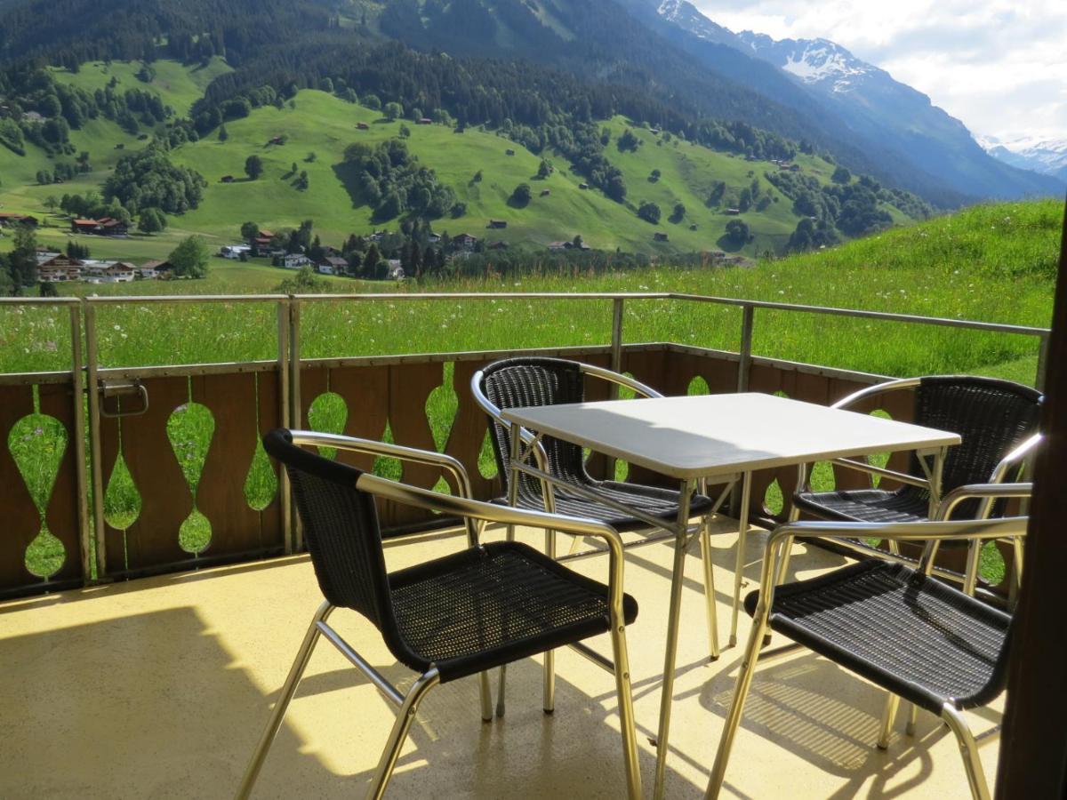 Appartement In Hus Signal Met Prachtig Uitzicht Op De Bergen Klosters Zewnętrze zdjęcie