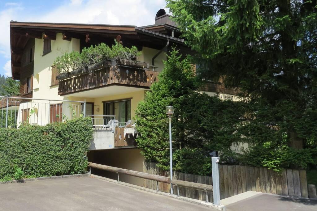 Appartement In Hus Signal Met Prachtig Uitzicht Op De Bergen Klosters Zewnętrze zdjęcie