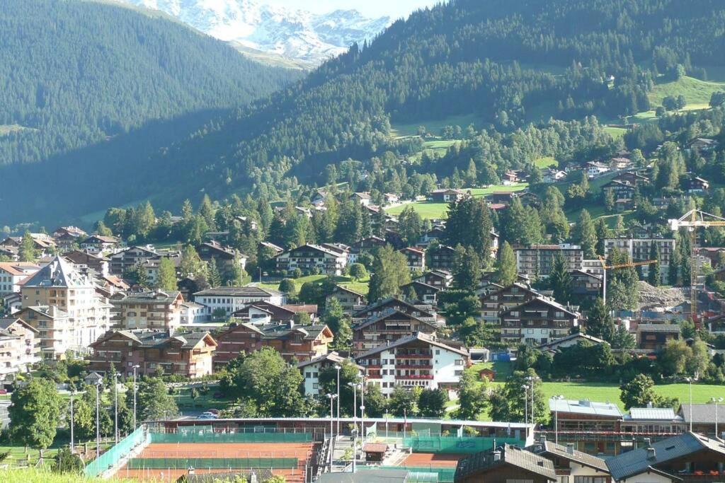 Appartement In Hus Signal Met Prachtig Uitzicht Op De Bergen Klosters Zewnętrze zdjęcie
