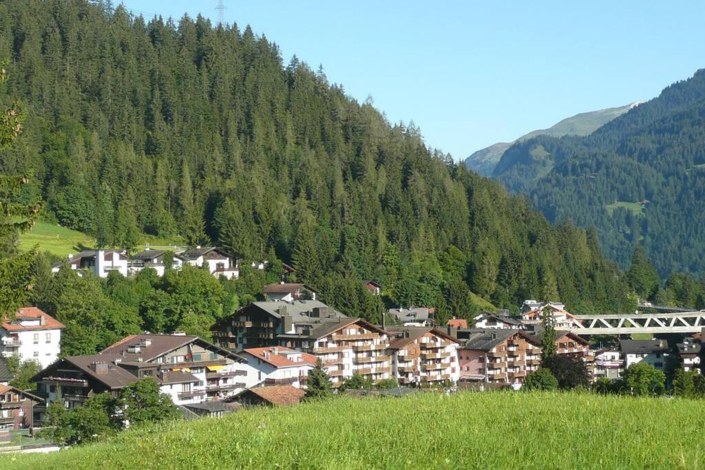Appartement In Hus Signal Met Prachtig Uitzicht Op De Bergen Klosters Zewnętrze zdjęcie