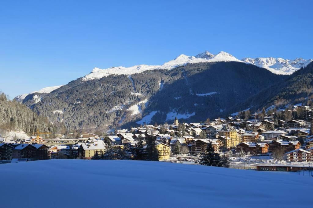 Appartement In Hus Signal Met Prachtig Uitzicht Op De Bergen Klosters Zewnętrze zdjęcie